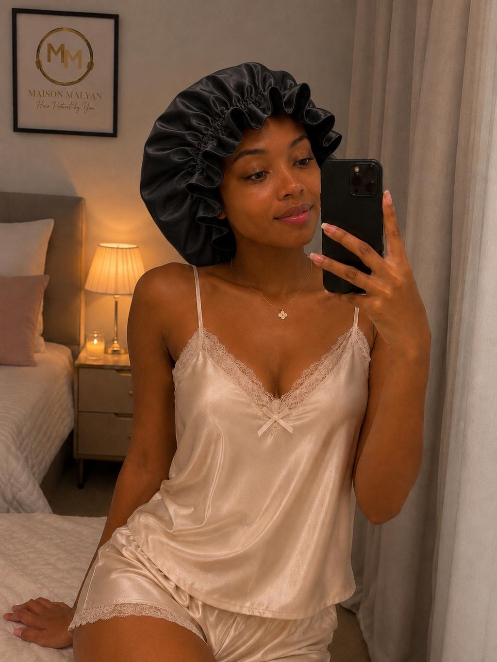 Bonnet imperméable avec intérieur satin Ajustable